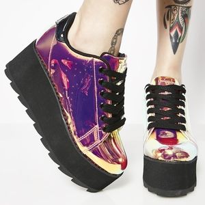 YRU iredescent platforms